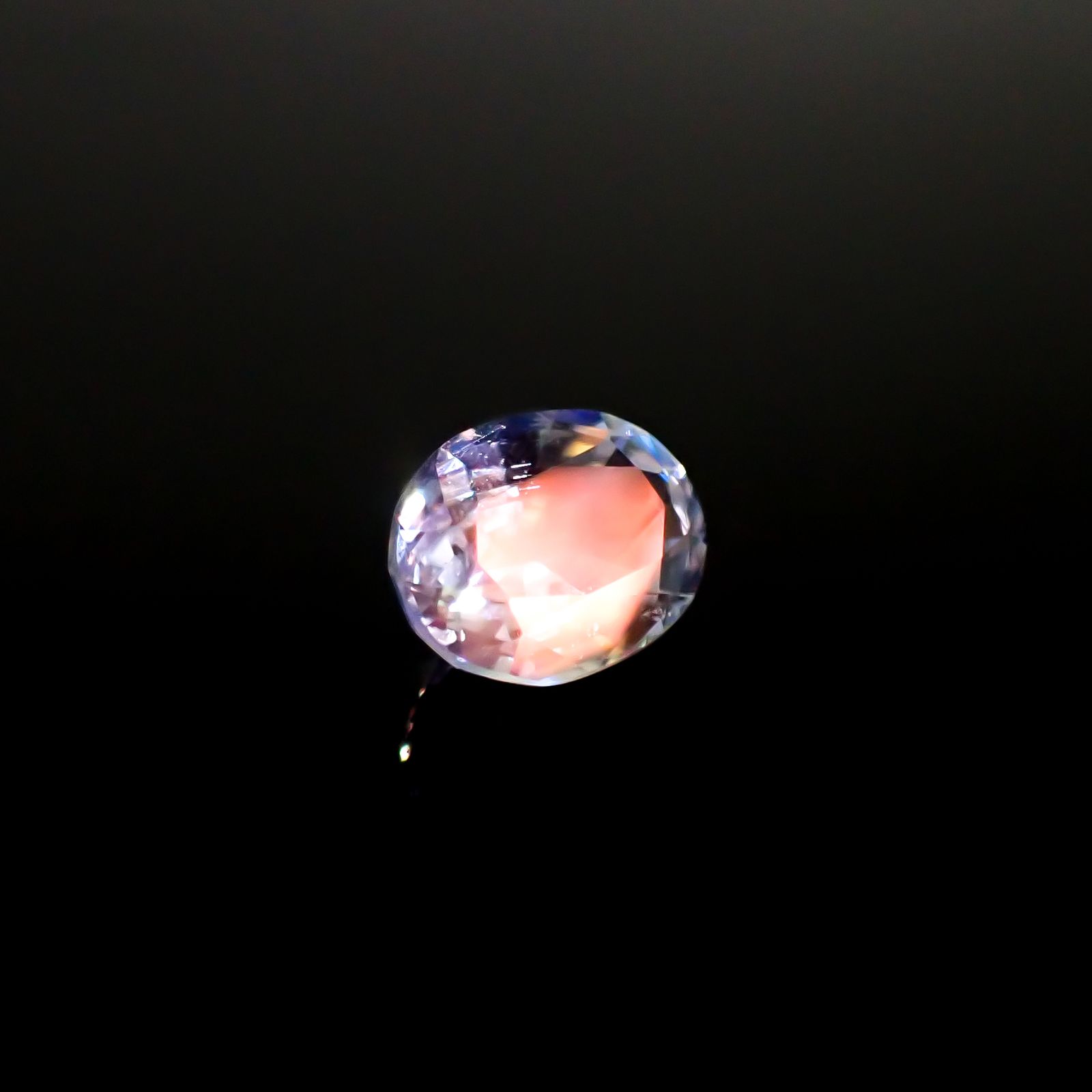 レインボームーンストーン マダガスカル産 1.12ct[240928968]7.5x5.8mm前後