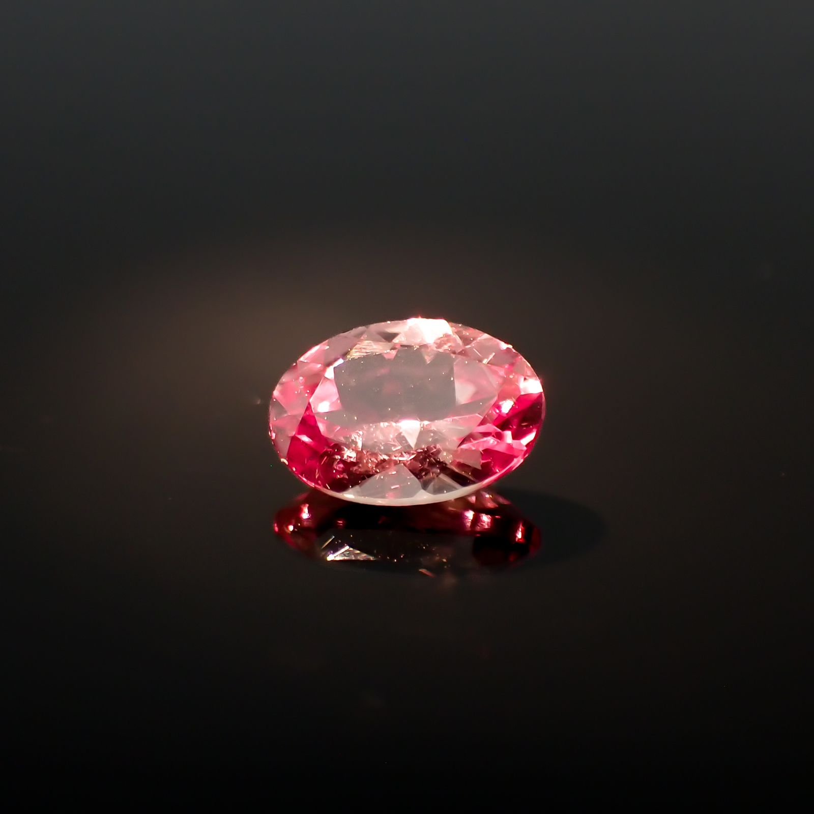 ドラゴンガーネット タンザニア産 0.59ct[230421452]5.9x4.1mm前後