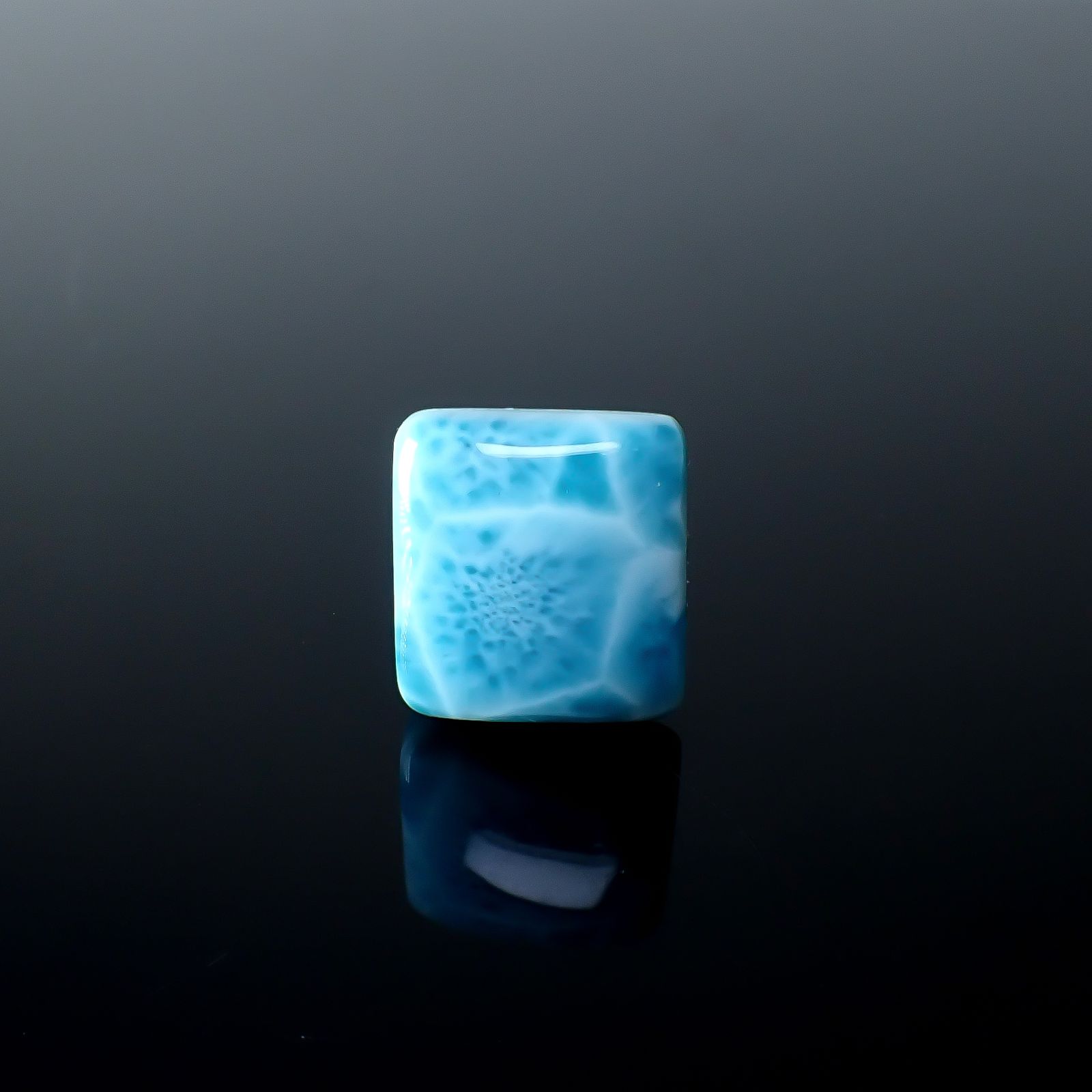 ラリマー ドミニカ共和国産 36.86ct / 20.7x19.3mm前後 [250630546]