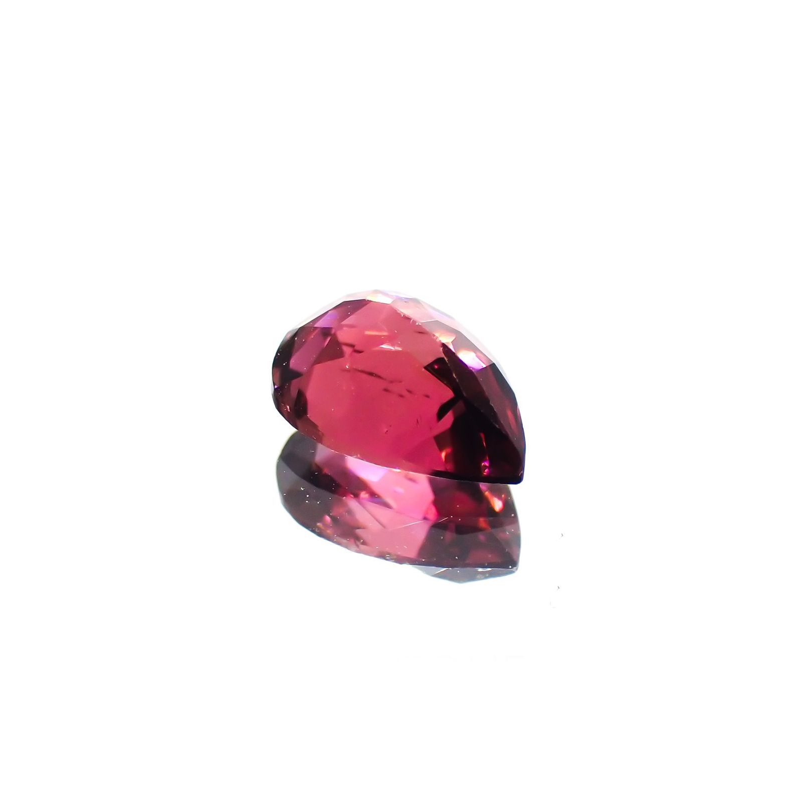 パープルトルマリン(宝石名パープル・トルマリン) ブラジル産 識別済 0.99ct / 7.9x5.9mm前後 [260313577]