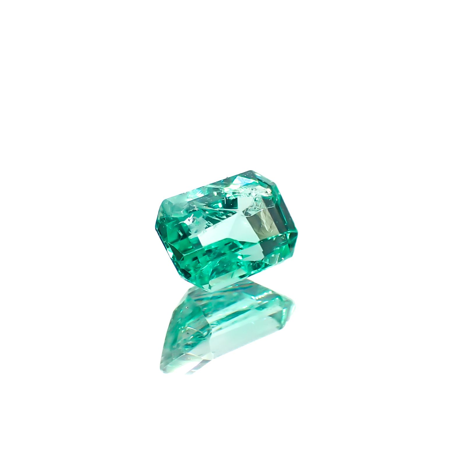 エメラルド コロンビア産 0.24ct[240627904]4.5x3.1mm前後