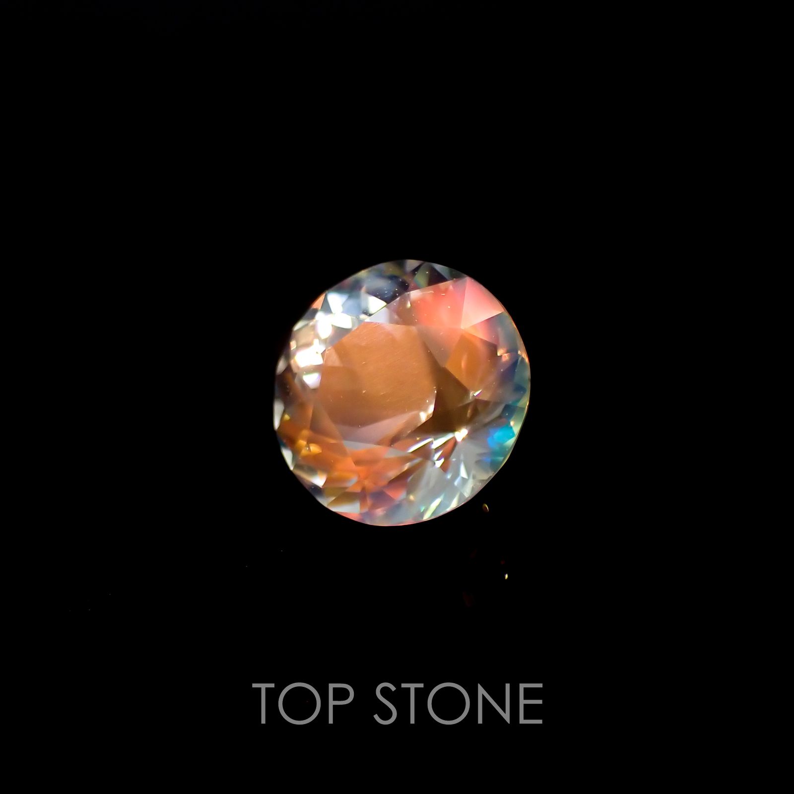 レインボームーンストーン(アンデシンラブラドライト) マダガスカル産 ルース 0.77ct[210310256]6×6mm前後