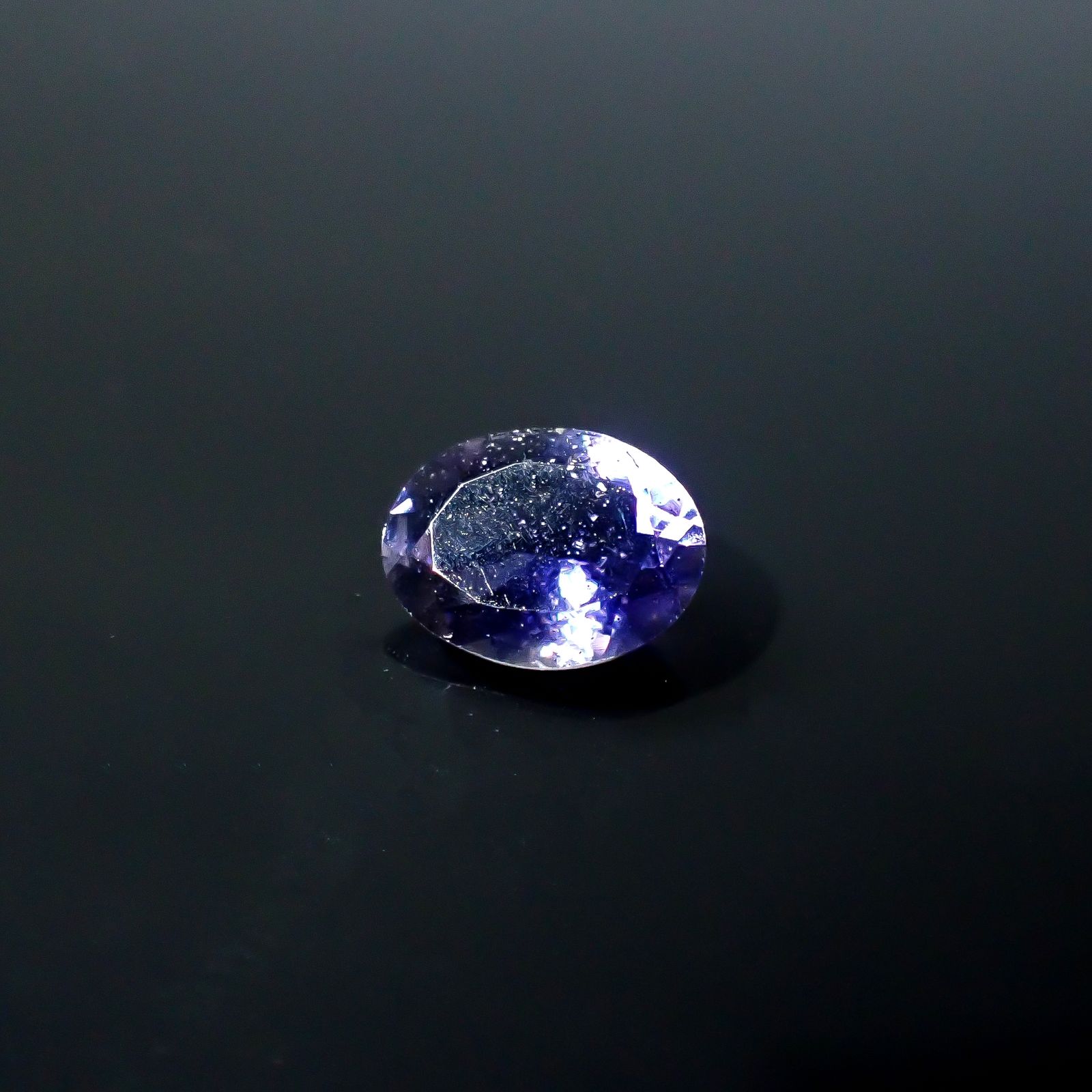アイオライトサンストーン インド/ブラジル産 1.26ct [250530421