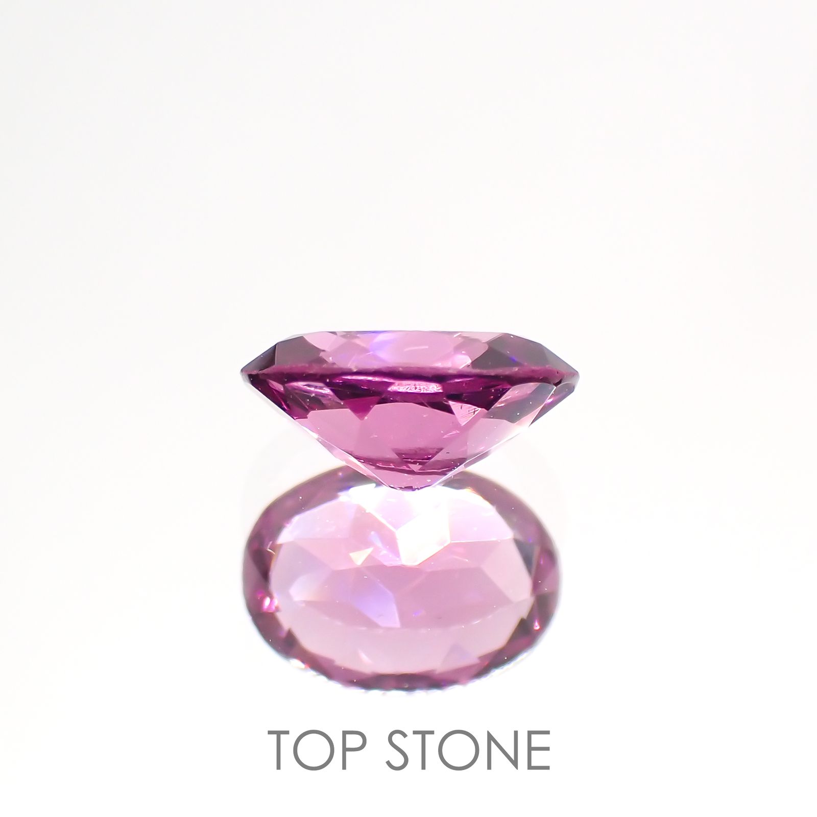 ロードライトガーネット(宝石名ロードライト・ガーネット)ブラジル産 0.85ct 識別済[211113683]6.9x5mm前後