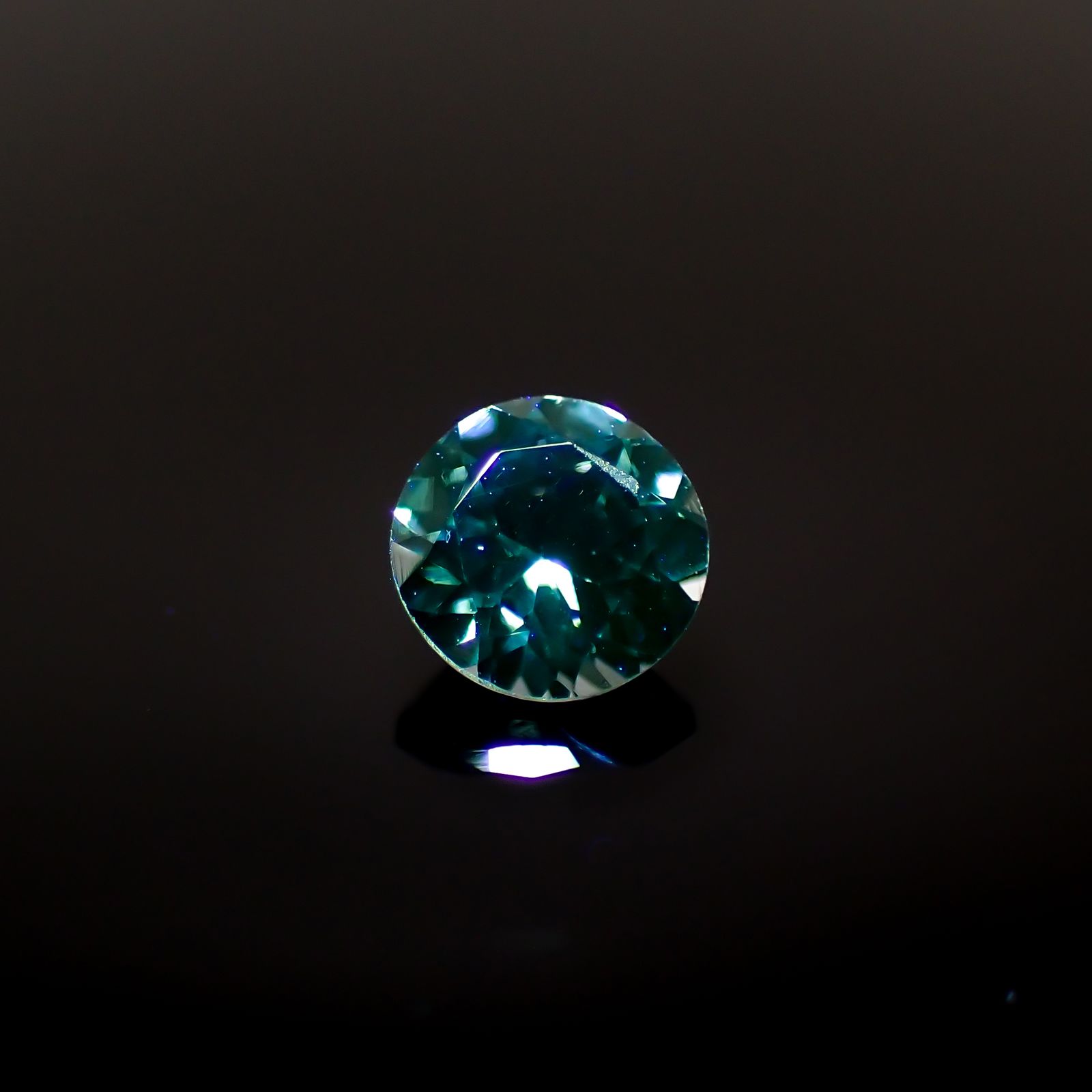 ブルーイッシュグレースピネル タンザニア産 0.58ct[231224882]5x5mm前後
