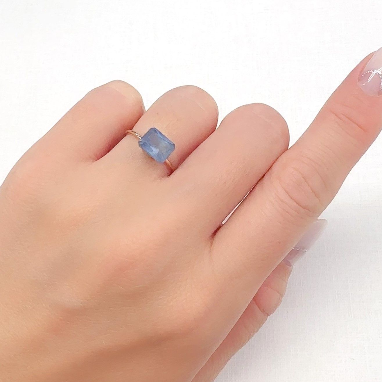 アパタイト フルオレッセンス ジンバブエ産 1.98ct[240527574]8.1x6.2mm前後