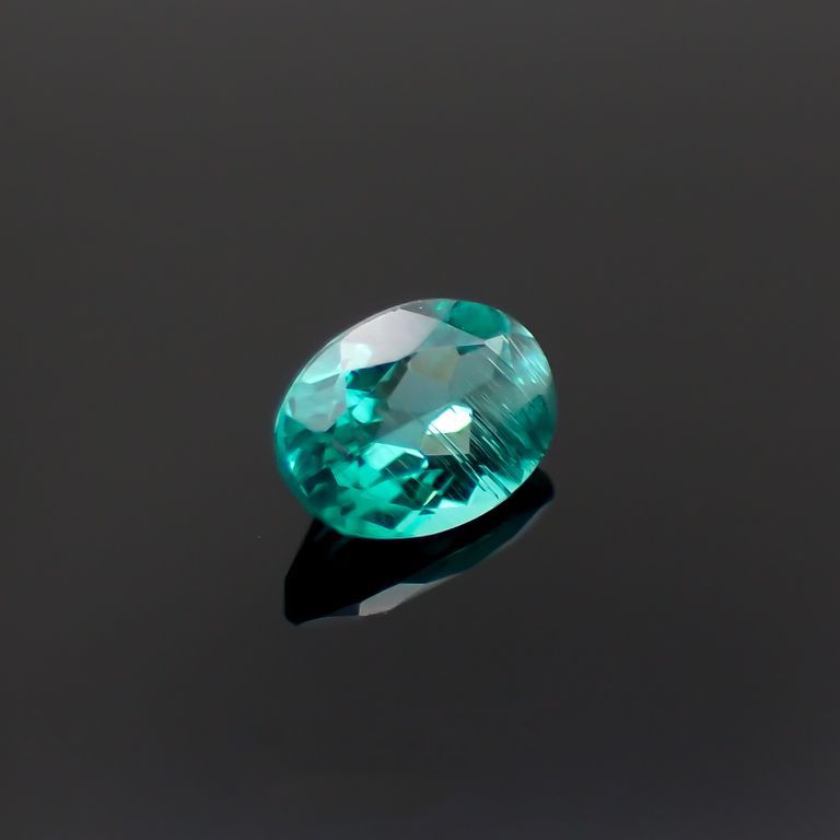 パライバトルマリン(宝石名トルマリン/別名パライバ・トルマリン)ブラジル・パライバ州バターリャ鉱山産 0.33ct GIA鑑付[221018799]5.4x3.7mm前後