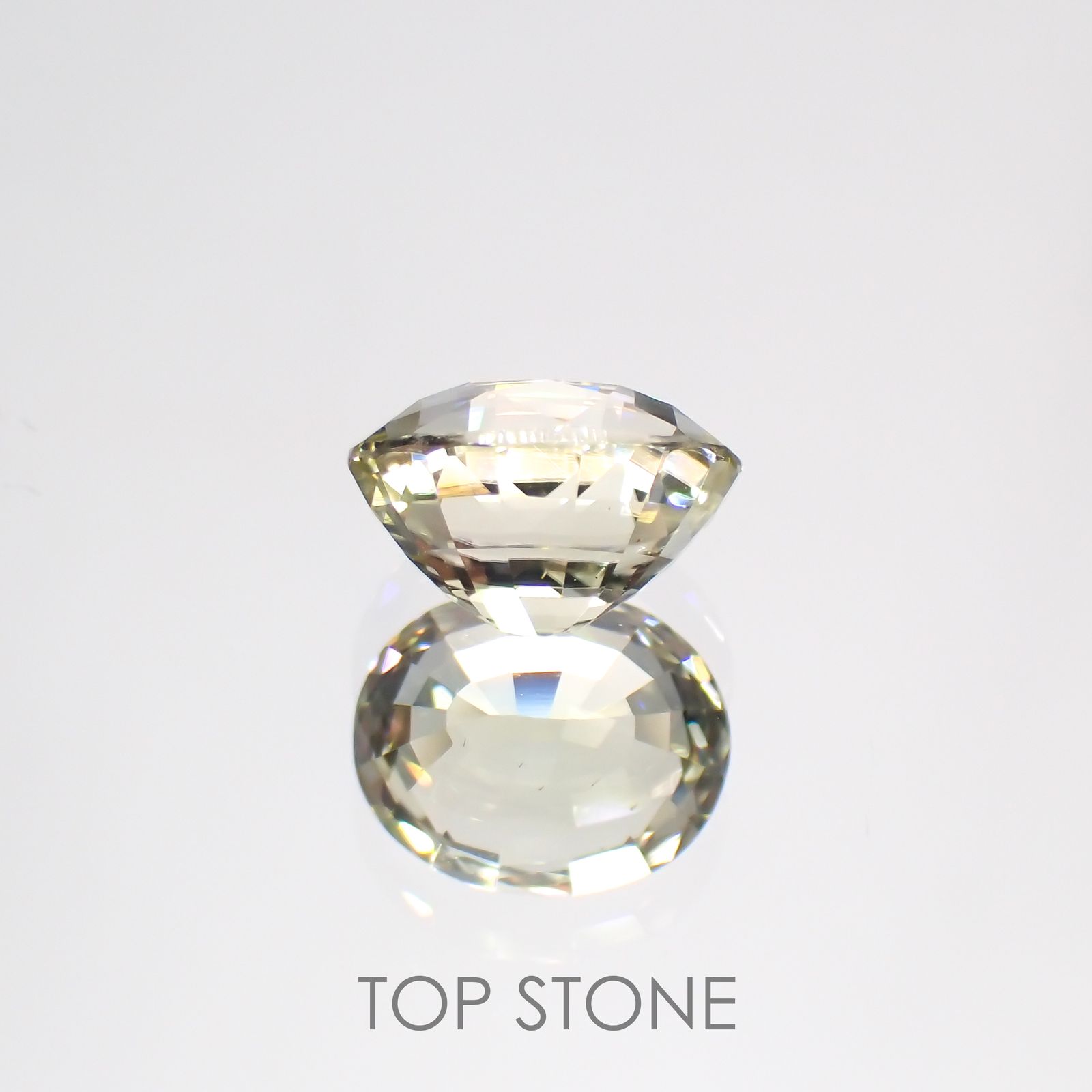 グリーンフロストルマリン(宝石名トルマリン) ルワンダ産 1.376ct ソ付(彩珠)[211013637]7.6×6.2mm前後