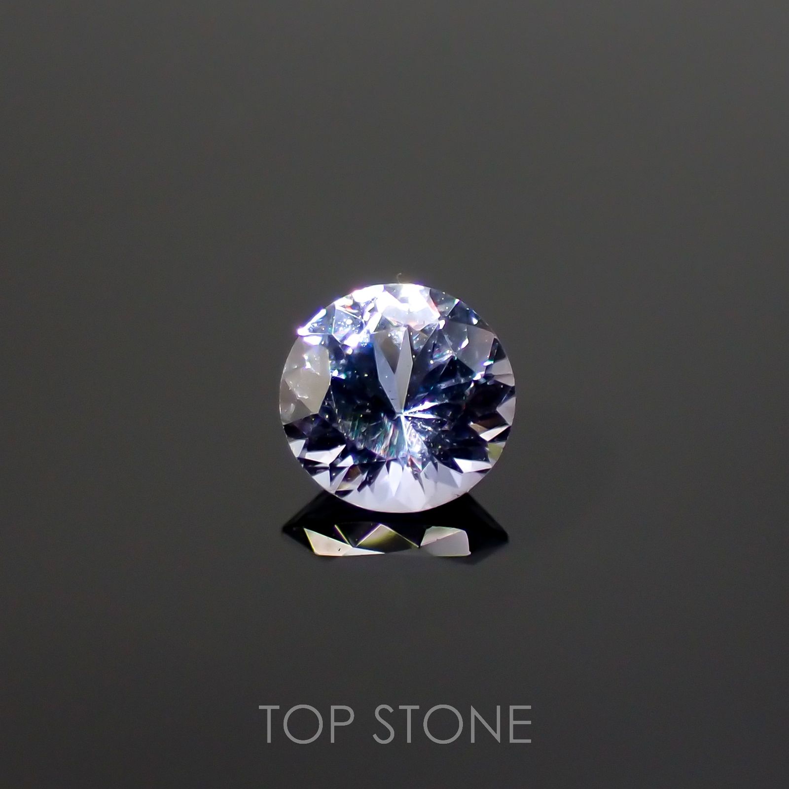 グレイッシュブルースピネル(宝石名スピネル)ビルマ/マダガスカル産 0.33ct 識別済[220716962]4.4x4.4mm前後