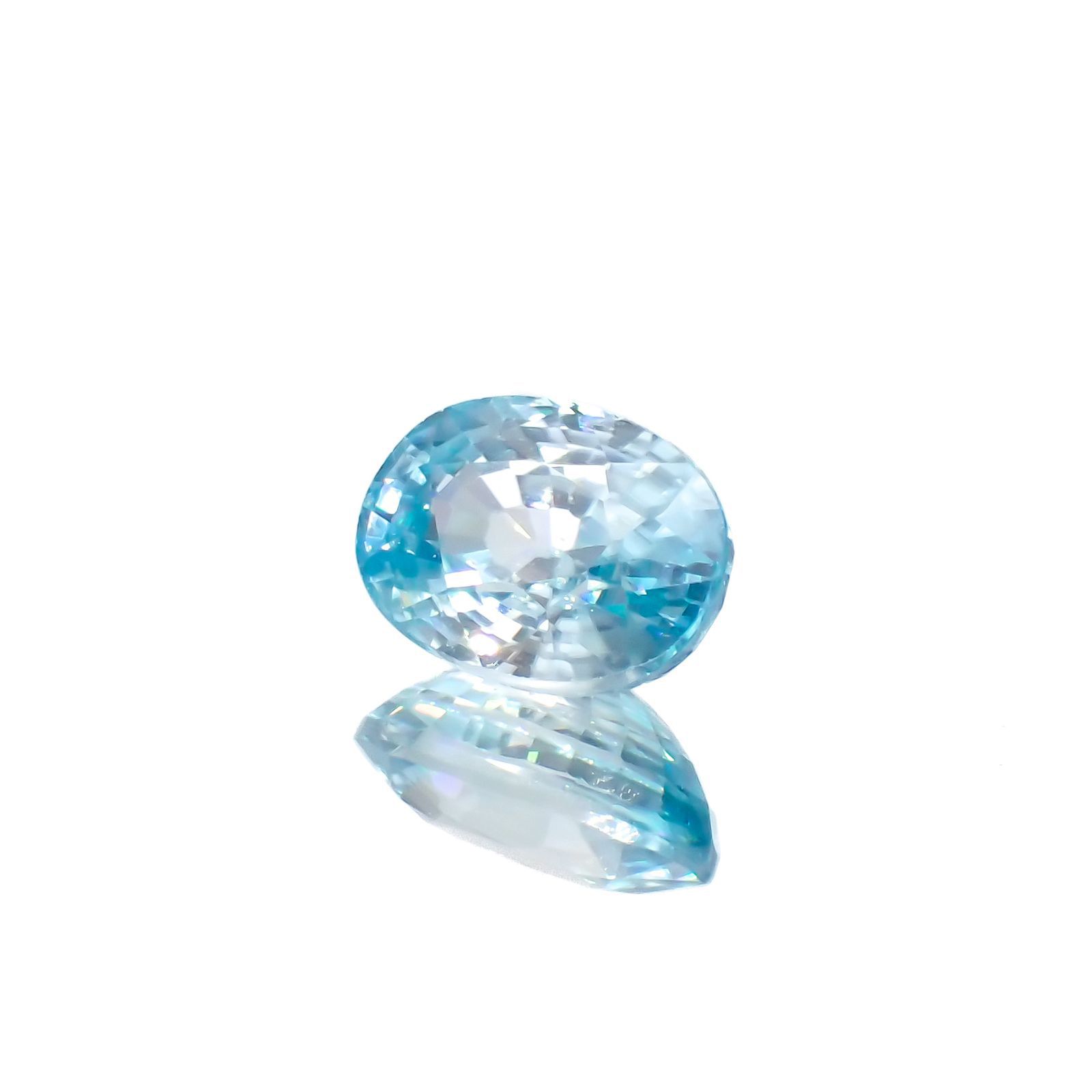 バイカラーブルージルコン カンボジア産 2.20ct[230320980]7.9x5.9mm前後