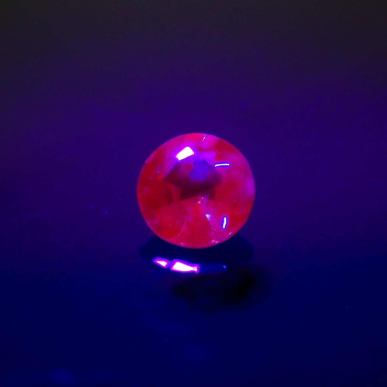 アレキサンドライト(宝石名アレキサンドライト) ブラジル産 0.17ct 識別済[20095538]3.5×3.5mm前後