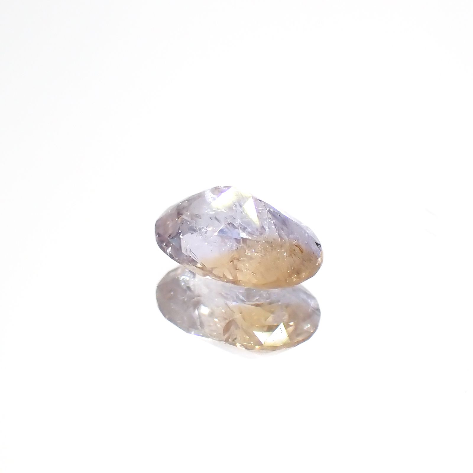 バイカラーマグネシオアキシナイト フルオレッセンス(宝石名マグネシオ・アキシナイト)タンザニア産 0.847ct ソ付(日独)[230421873]7.22x5.16mm前後