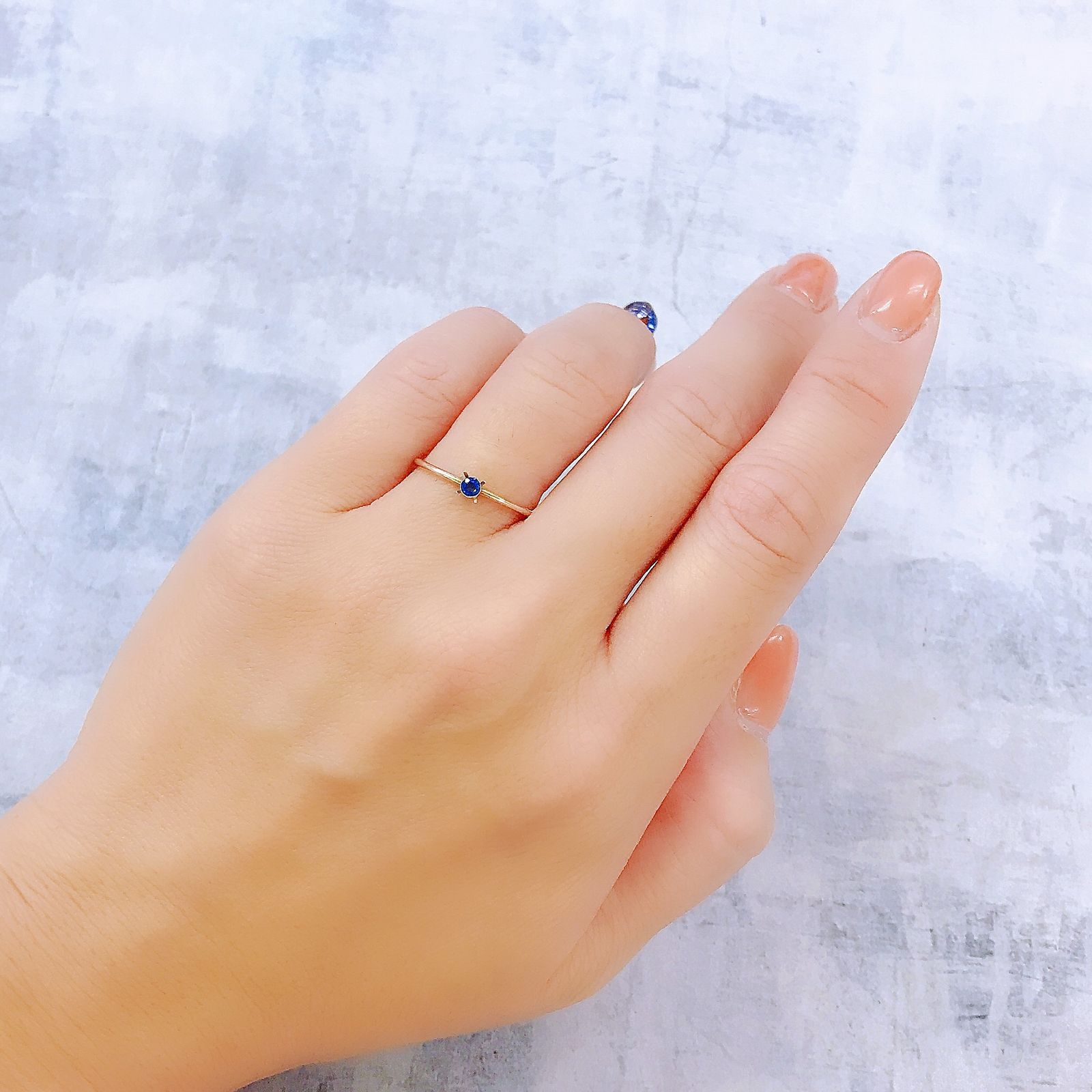 アウイナイト フルオレッセンス ドイツ産 0.041ct [250917693]2.4x2.4mm前後