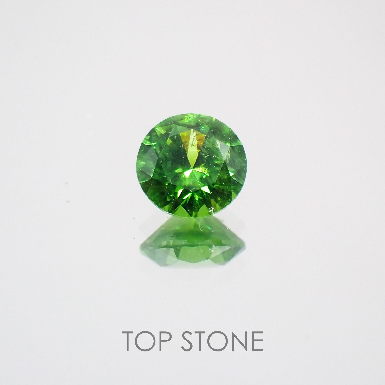 デマントイドガーネット(宝石名デマントイド・ガーネット) ロシア産 0.430ct ソ付(彩珠)[210310250]4.5×4.5mm前後