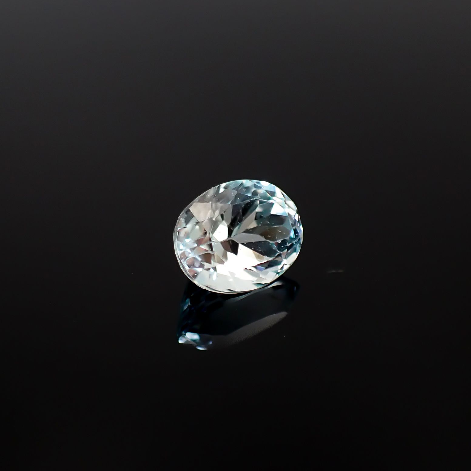 モンテブラサイト(宝石名モンテブラサイト)マダガスカル産 1.49ct 識別済[241229661]7.9x6mm前後