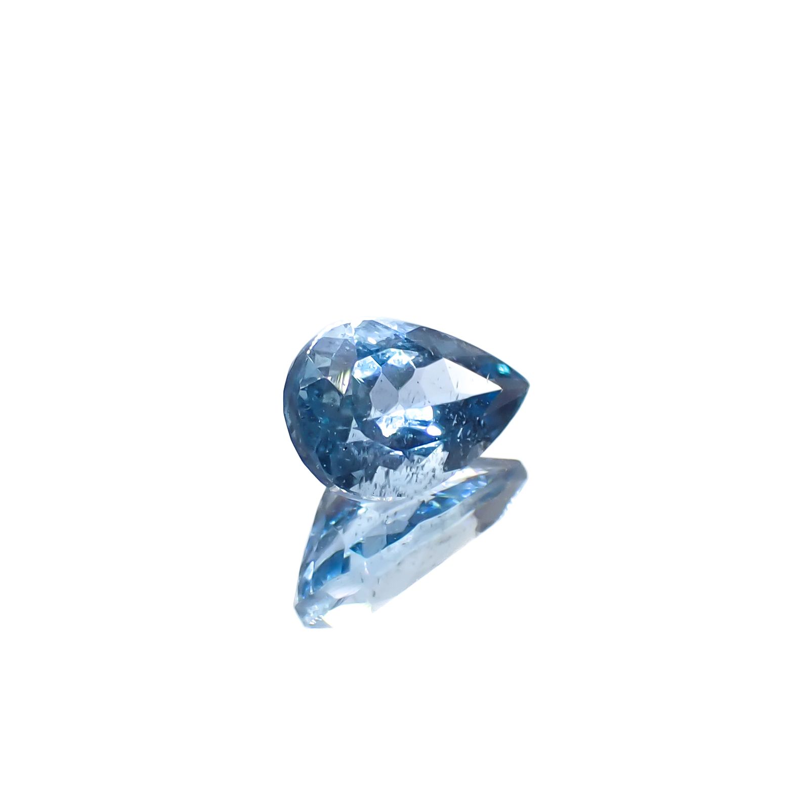 アクアマリン サンタマリアカラー マダガスカル産 0.80ct[240326967]7.9x5.1mm前後