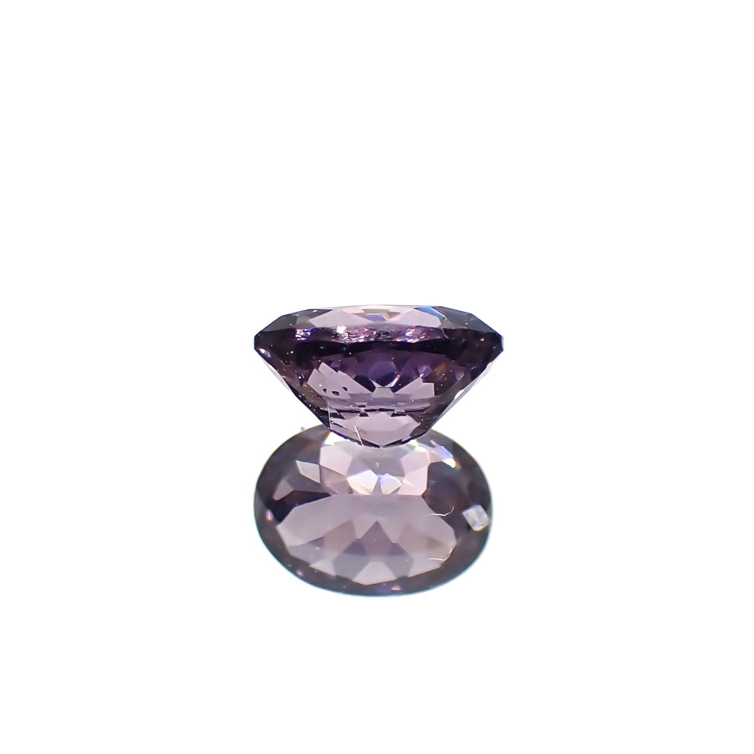 パープルスピネル(宝石名スピネル)ビルマ/マダガスカル産 0.37ct 識別済[241029266]4.9x3.6mm前後