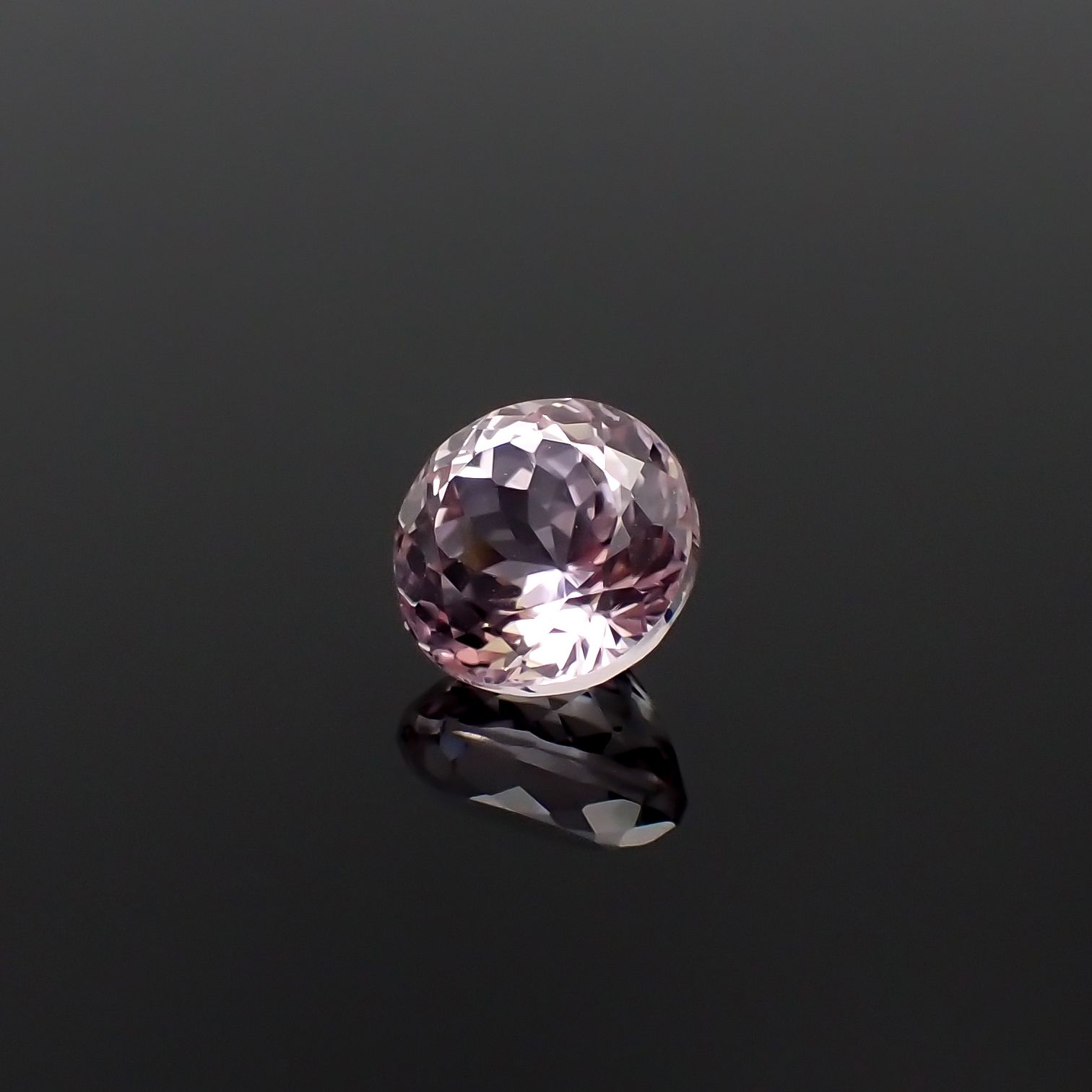 クンツァイト アフガニスタン産 2.57ct[231124355]8.1x8mm前後