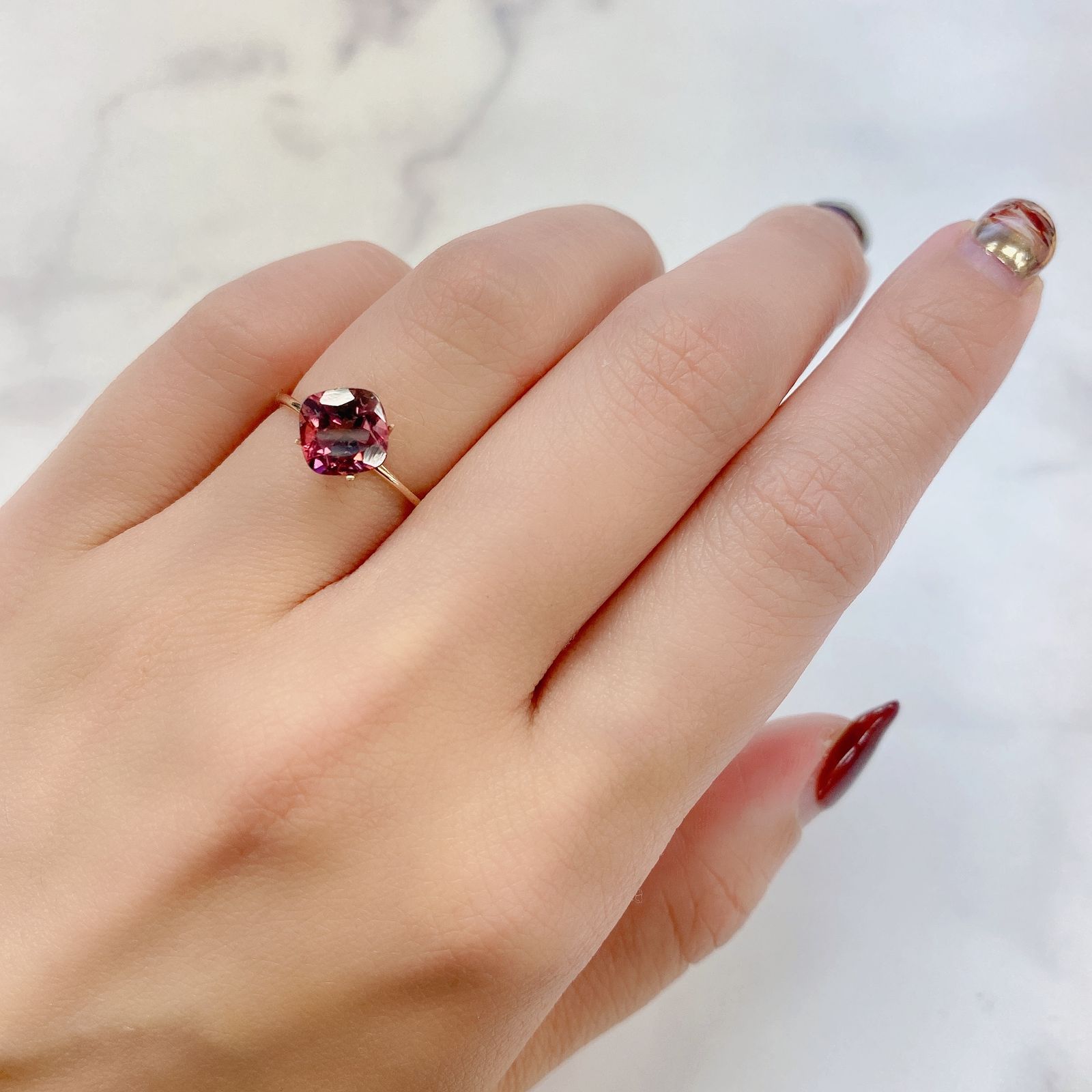 バイカラートルマリン(宝石名バイカラー・トルマリン) コンゴ民主共和国産 1.689ct ソ付(彩珠)[211013608]7×7mm前後