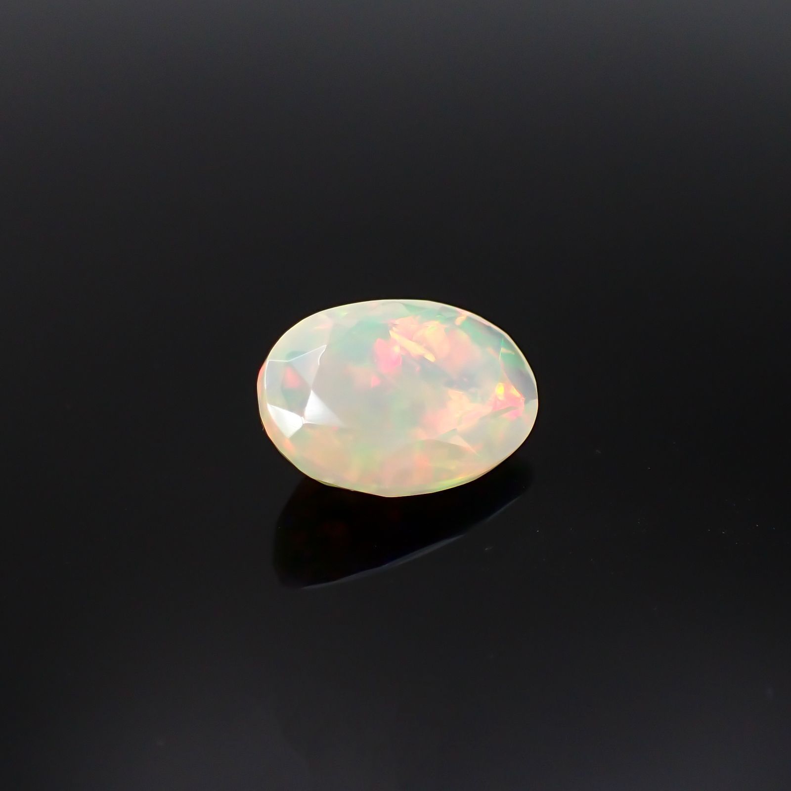 エチオピアオパール(宝石名オパール)エチオピア産 2.99ct 識別済[220917705]13.6x9.8mm前後