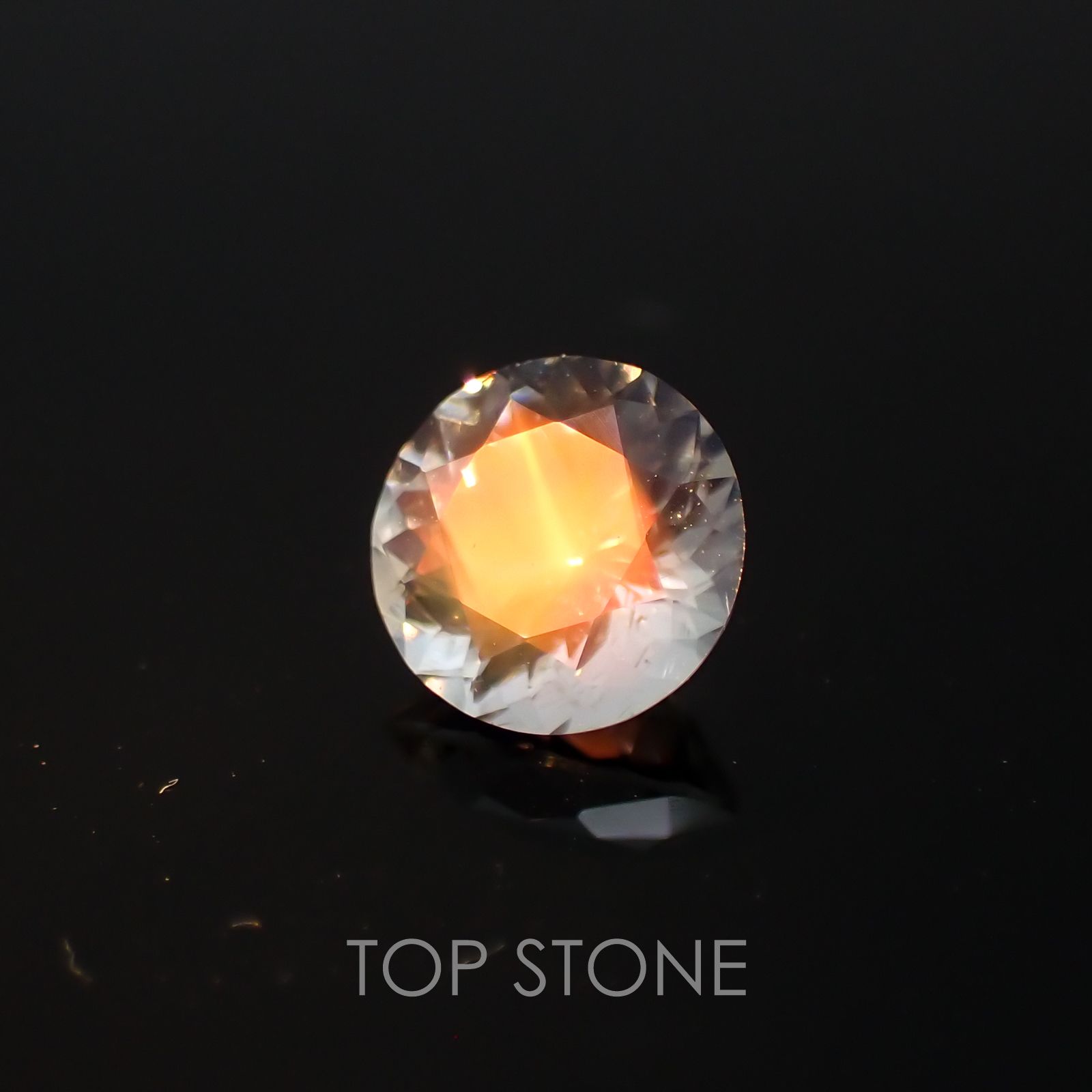 レインボームーンストーン(アンデシンラブラドライト) マダガスカル産 ルース 0.44ct[210310257]5×5mm前後