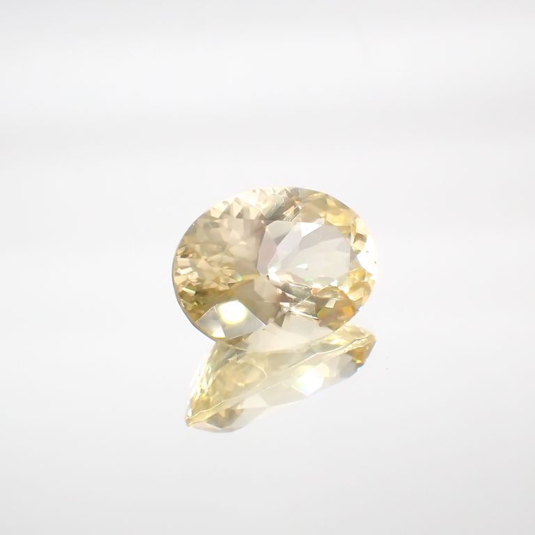 アラゴナイト フォスフォレッセンス(宝石名フォスフォレッセンス・アラゴナイト)チェコ共和国産 9.188ct ソ付(彩珠)[221018678]15.9x11.7mm前後