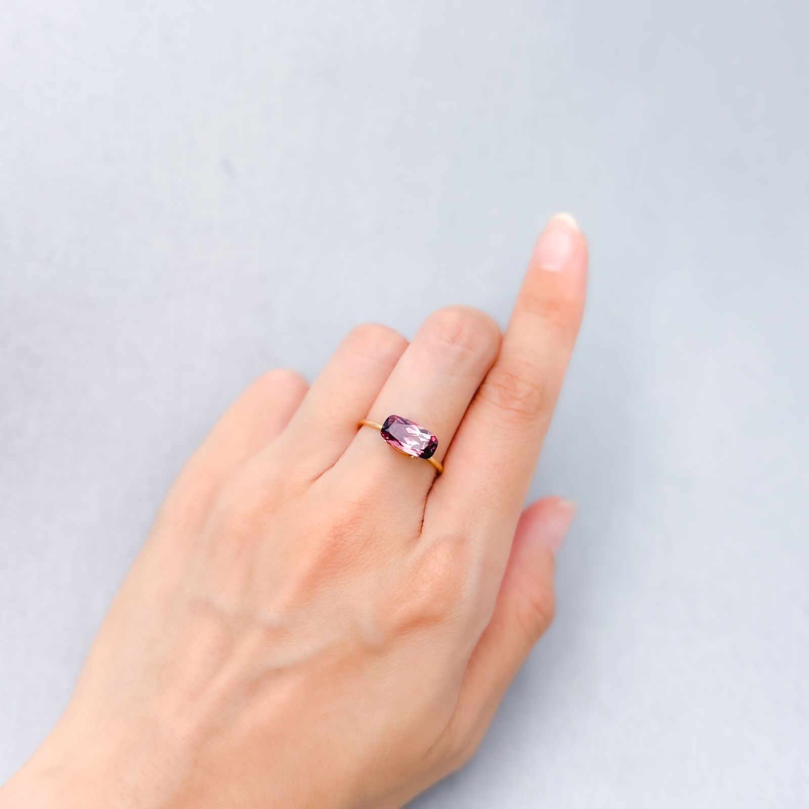 バイカラートルマリン(宝石名トルマリン)コンゴ産 1.99ct 識別済[250114991]11.2x5.8mm前後