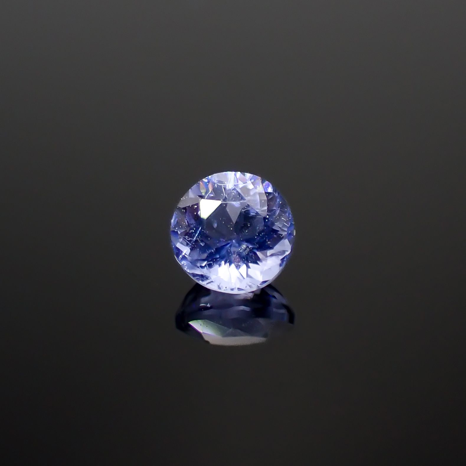 ハックマナイト アフガニスタン産 0.35ct [241029370]4.6x4.6mm前後