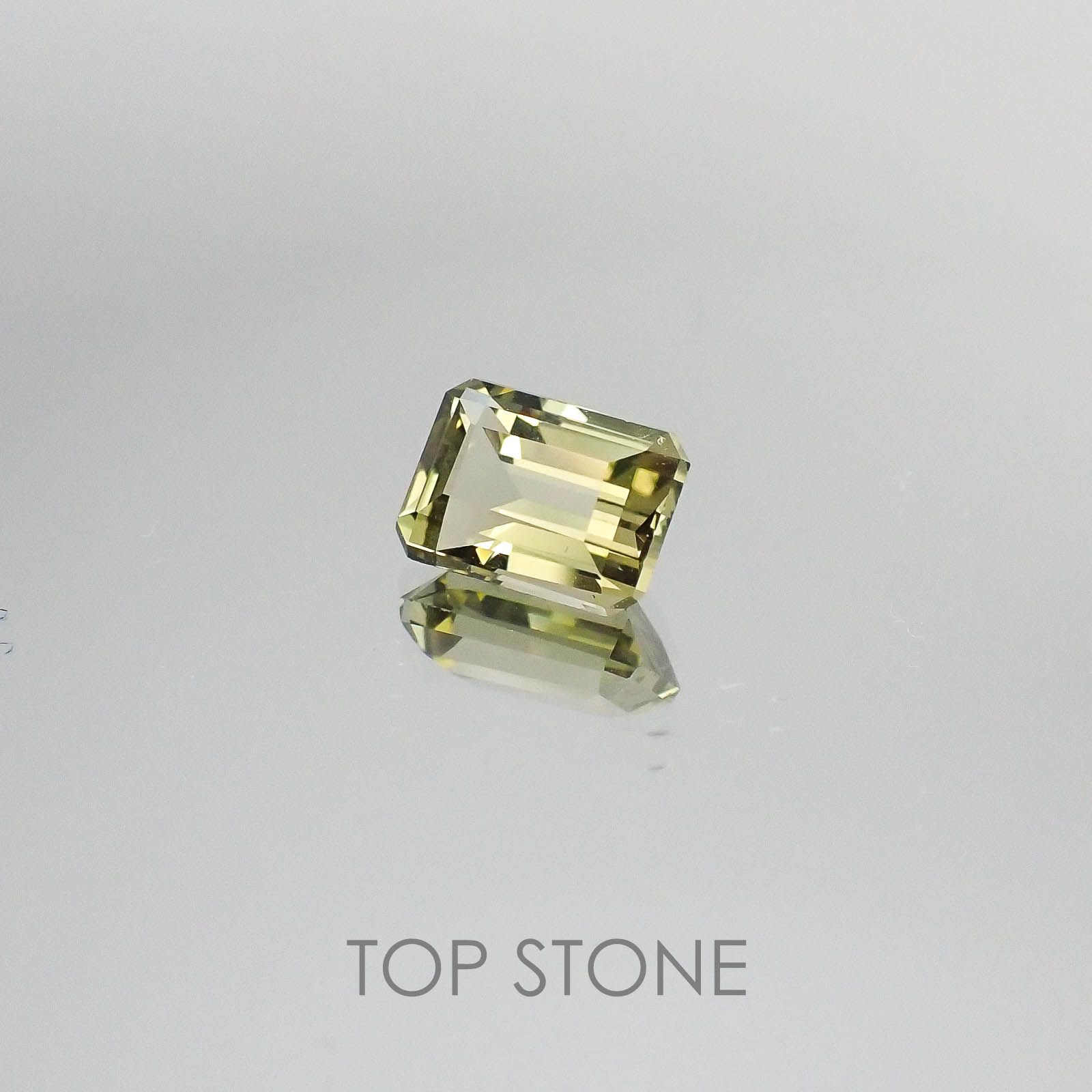 コーネルピン(宝石名コーネルピン)スリランカ産 1.52ct 識別済[220817259]7.7x5.6mm前後
