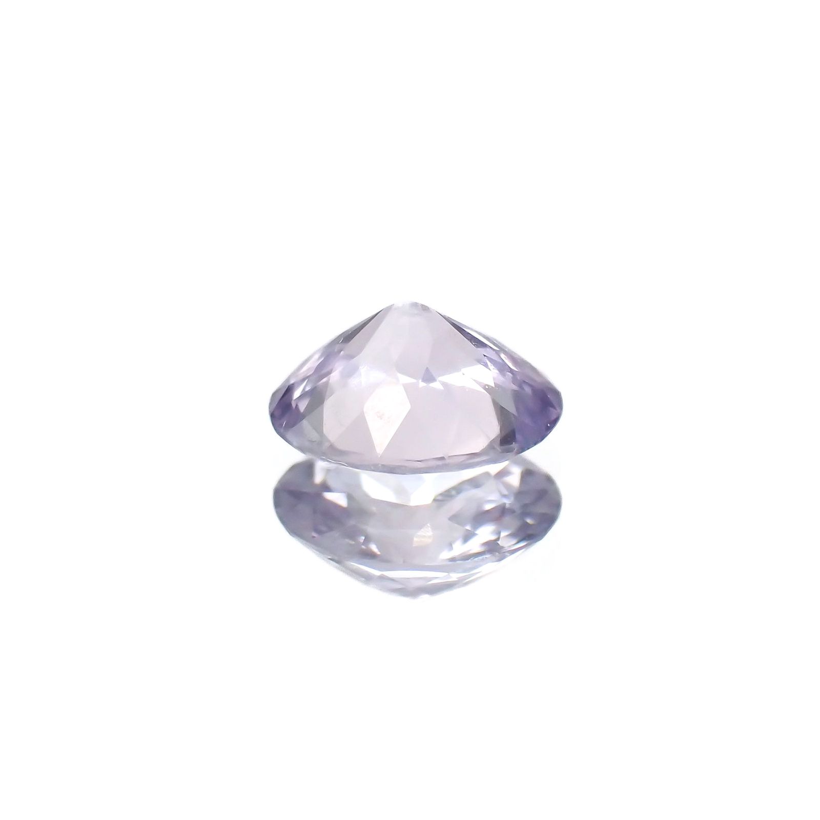 ラベンダーサファイア(宝石名サファイア)スリランカ/マダガスカル産 0.61ct 識別済[250817482]5.8x4.9mm前後