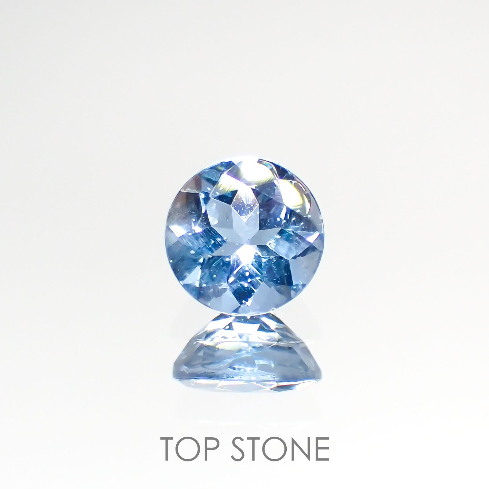アクアマリン サンタマリアカラー(宝石名アクアマリン) モザンビーク産 0.42ct 識別済[210912599]4.8×4.8mm前後