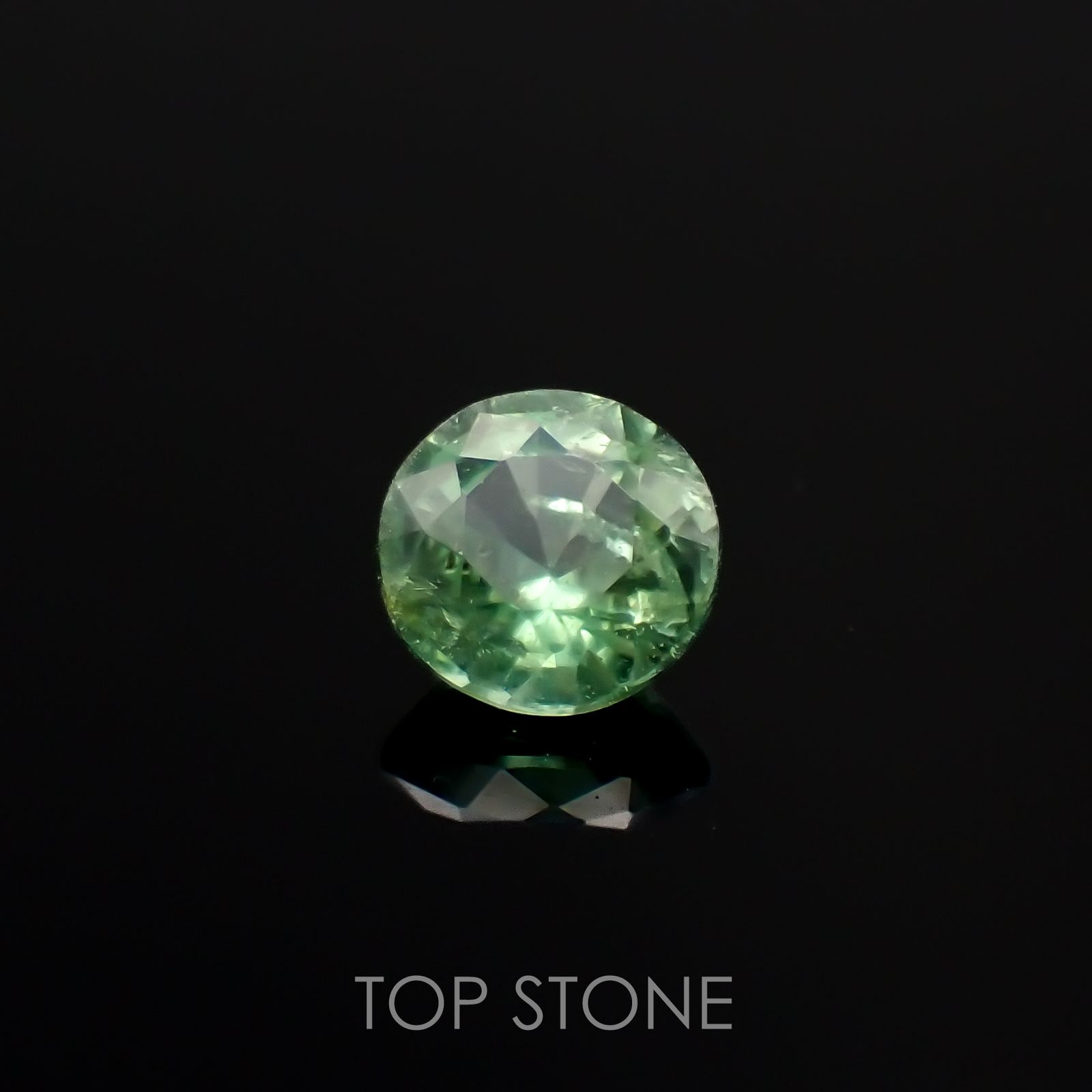 グリーンカイヤナイト タンザニア産 0.59ct[230220571]4.9x4.8mm前後