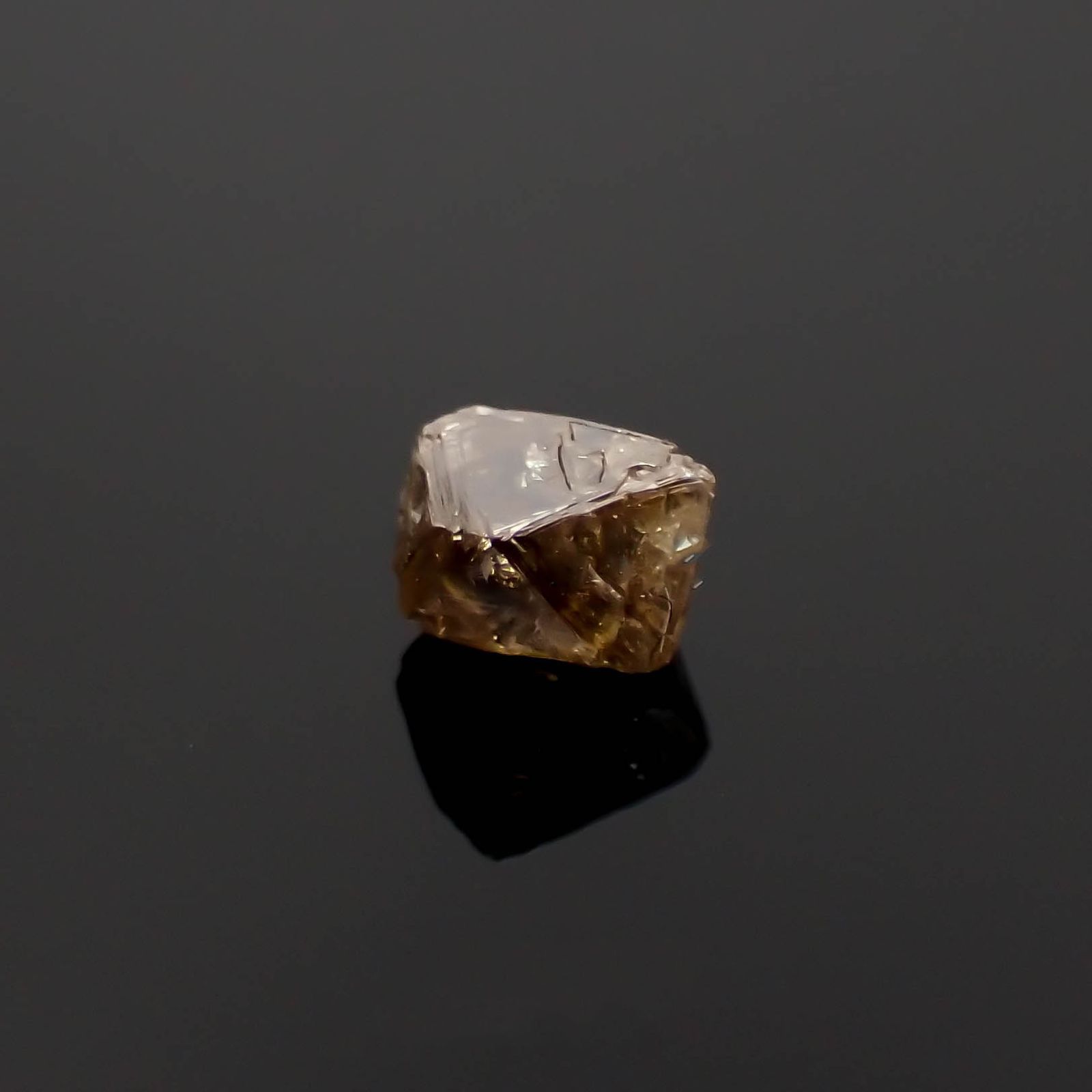 ソーヤブルダイヤモンド原石 0.49ct[230119762]4.8x4.6mm前後