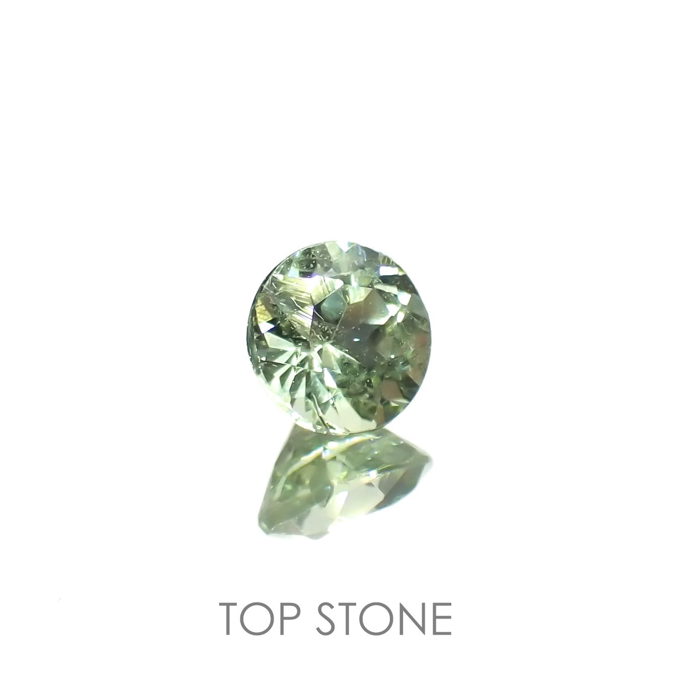 バナジウムコーネルピン(宝石名コーネルピン)タンザニア・タンガ州産 0.36ct 識別済[230320930]4.3x4.3mm前後