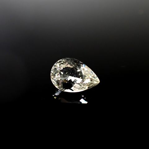 リリーパッドアパタイト フルオレッセンス アフリカ産 1.40ct [241129420]8.7x6mm前後