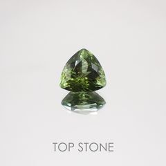 ルドウィジャイトインペリドット  パキスタン産 ルース 3.41ct[20128794]9.5×9.5mm前後