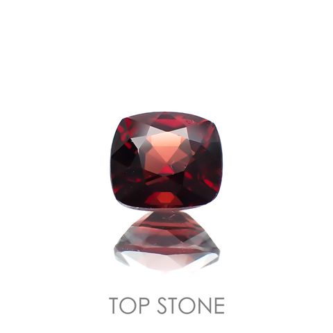 レッドスピネル(宝石名スピネル)ビルマ/マダガスカル産 0.89ct 識別済[220817539]5.7x5.2mm前後