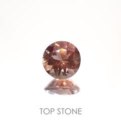 バイカラーオレゴンサンストーン(宝石名ラブラドライト)アメリカ・オレゴン州産 0.72ct 識別済[220114646]6x6mm前後