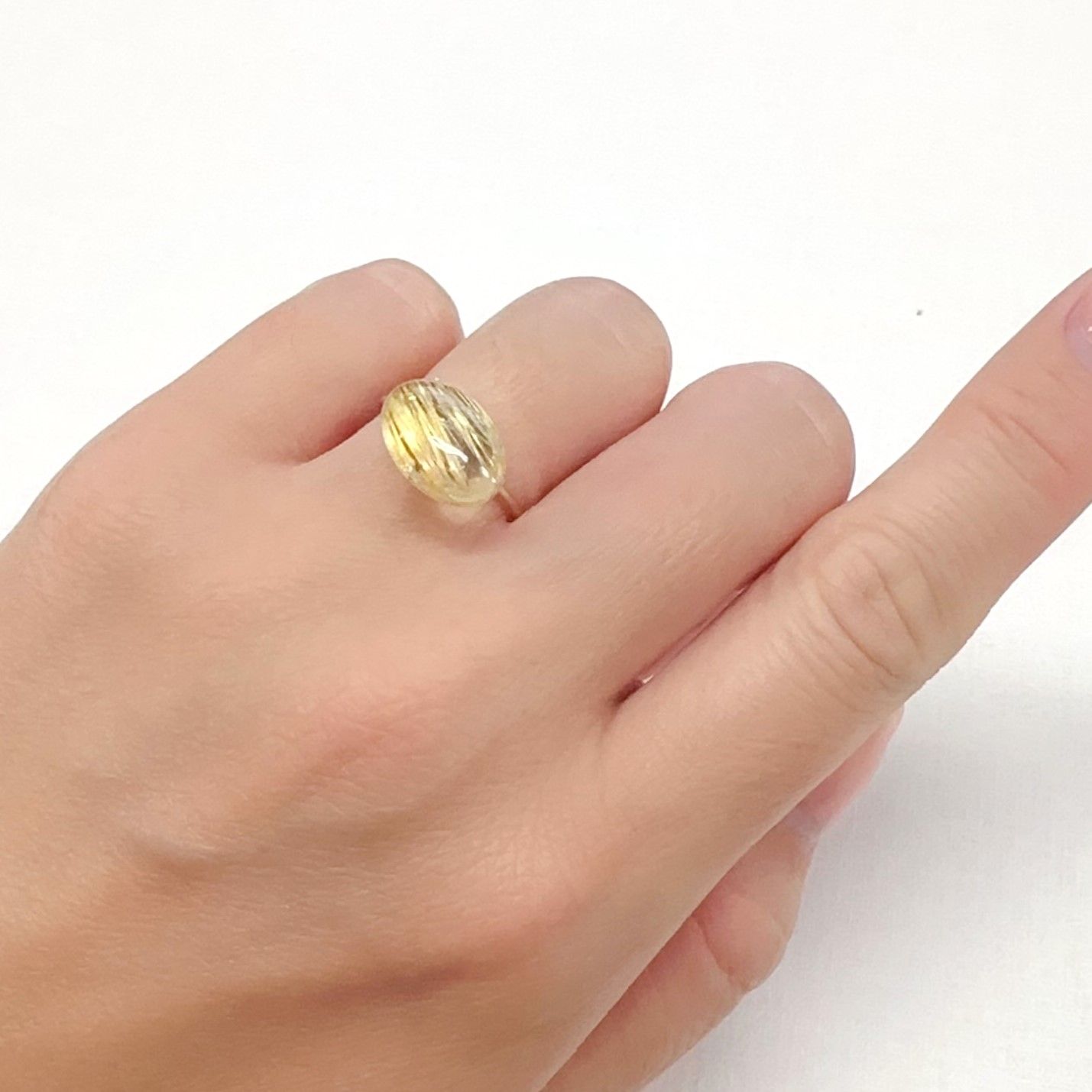 タイチンルチルクオーツ ブラジル産 3.94ct[240427318]14x9mm前後