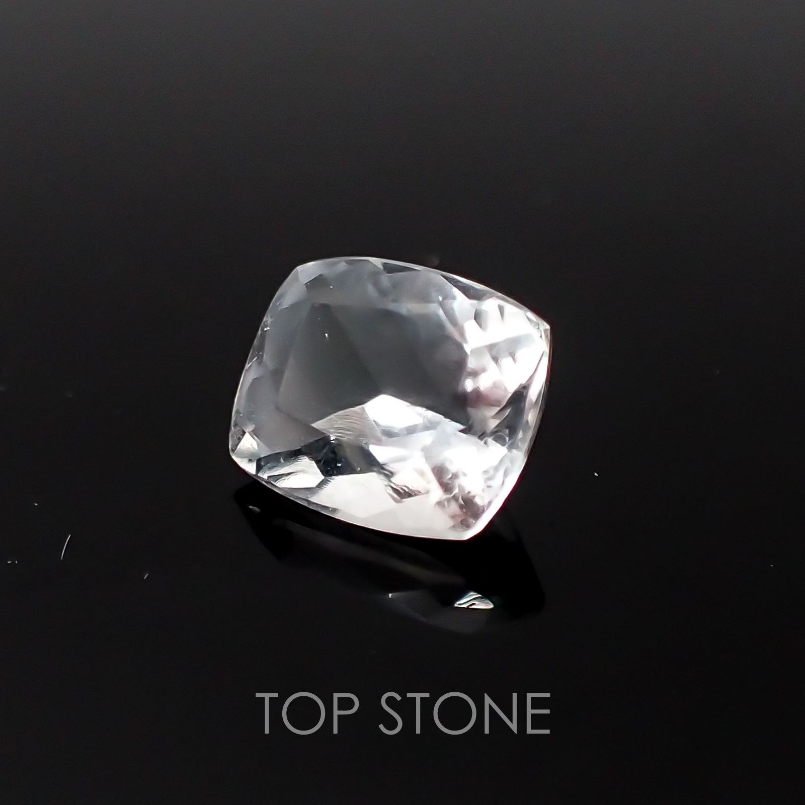 ハイアライトオパール メキシコ産 ルース 1.05ct[21048252]7.6×6.3mm前後