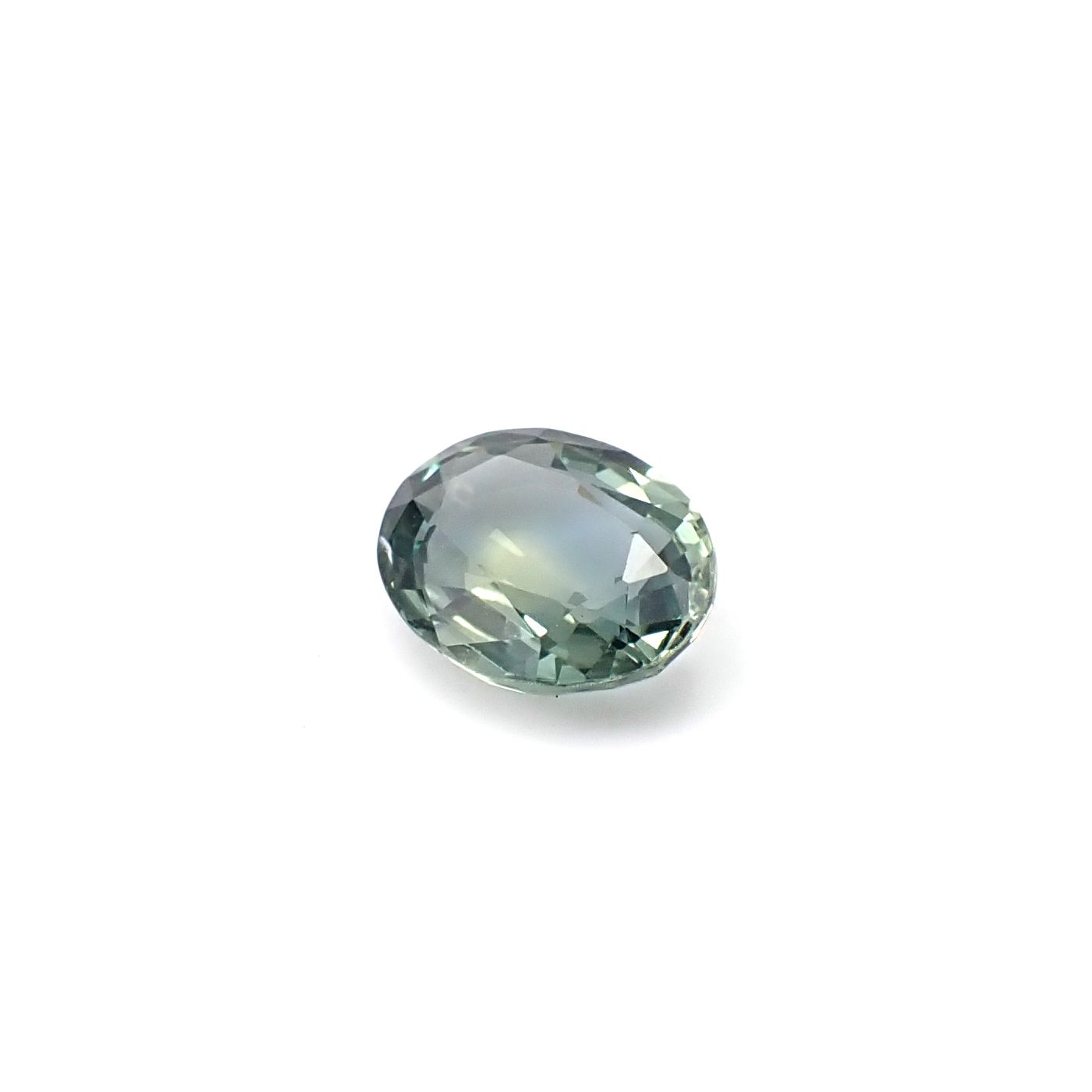 サファイア(宝石名サファイア) マダガスカル/スリランカ産 ソ付(彩珠) 2.128ct / 8.9x6.9mm前後 [260112477]
