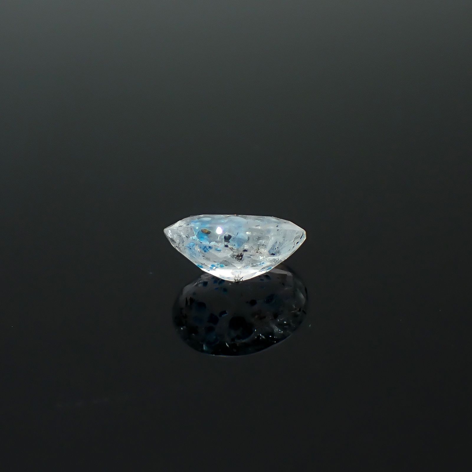 パライバクォーツ ブラジル産 1.64ct / 9.4x7.1mm前後 [260632498]