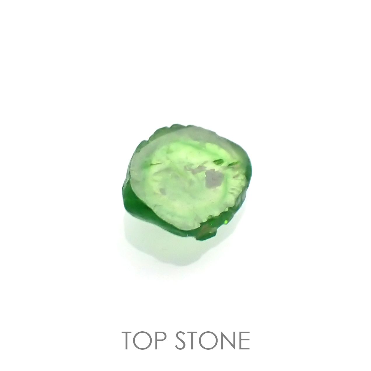 デマントイドガーネット(宝石名デマントイド・ガーネット) 原石・結晶 0.33ct 識別済[210912780]4.9×4.4mm前後