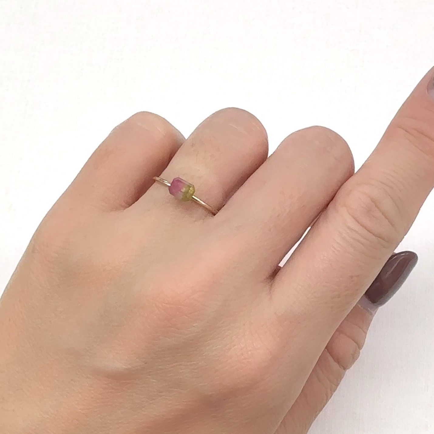 バイカラートルマリン アフガニスタン産 0.68ct [241029405]5.3x4mm前後