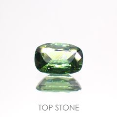 グリーンジルコン(宝石名ジルコン) スリランカ・カンボジア産 0.63ct 識別済[20128605]6.1×4.1mm前後