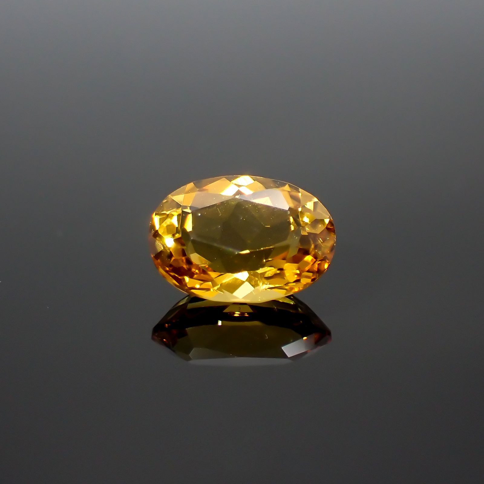 ゴールデンベリル(宝石名ゴールデン・ベリル)ブラジル産 1.10ct 識別済[220114227]7.9x6.1mm前後
