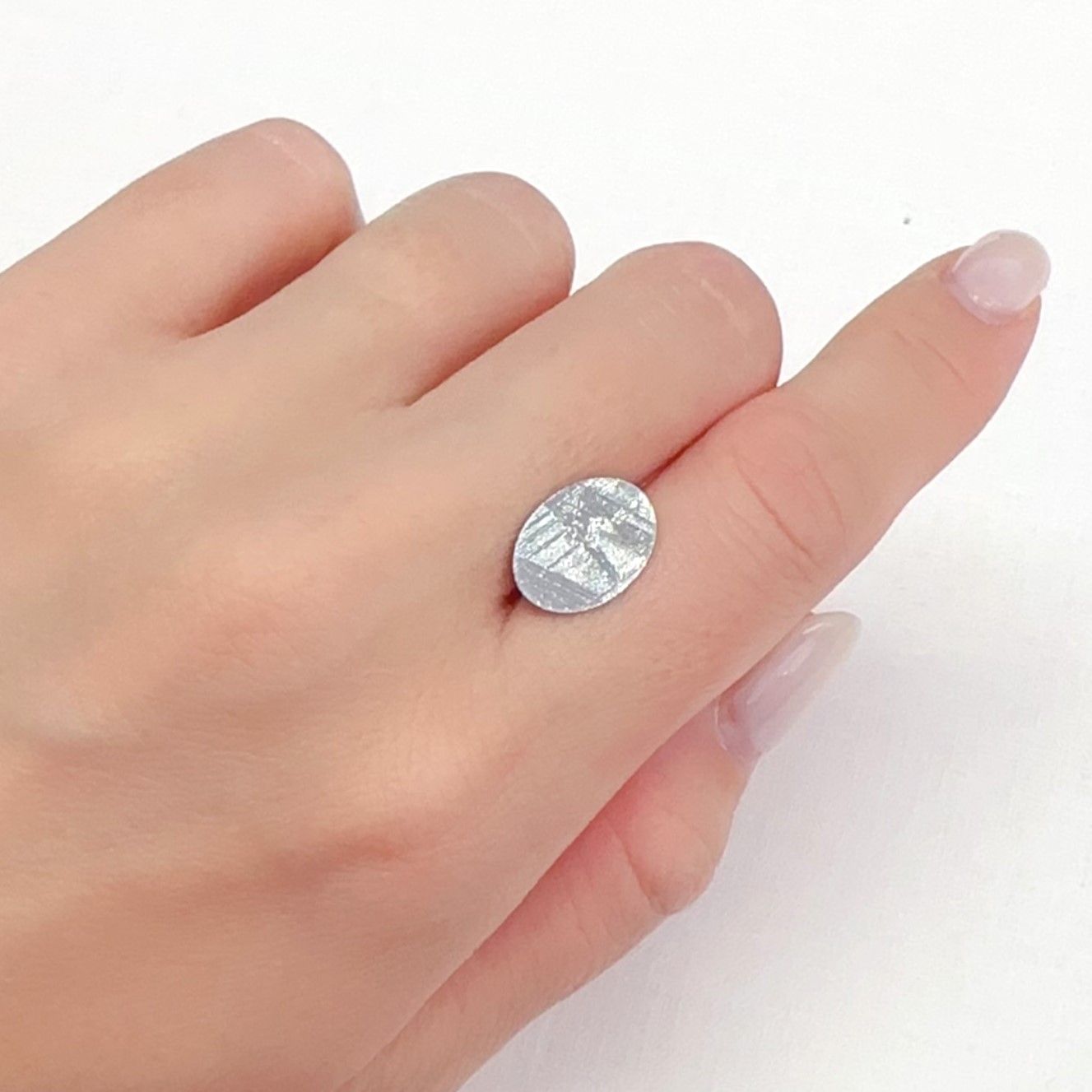 アルタイ隕石 発見地:中国 1.81ct[240125688]13.9x9.9mm前後