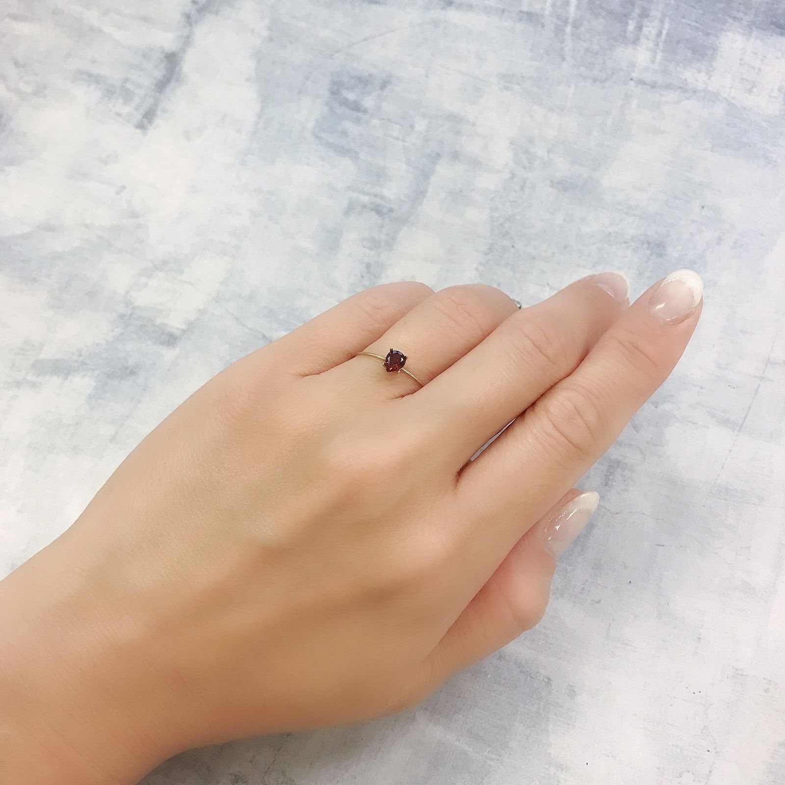 レッドスピネル(宝石名レッド・スピネル)タンザニア産 0.34ct 識別済[220716896]5.2x4mm前後