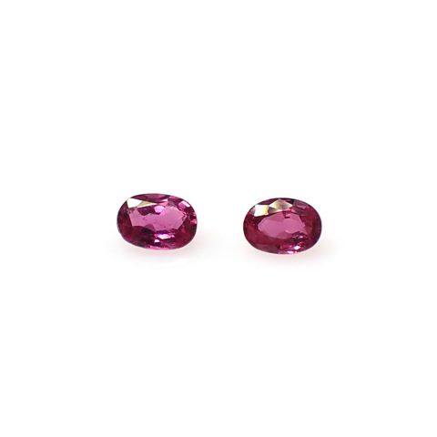 ◇ペアセット◇ルビー モザンビーク/ビルマ産 0.27ct(2pcs合計) [250630557]3.5-3.6x2.5-2.6mm前後