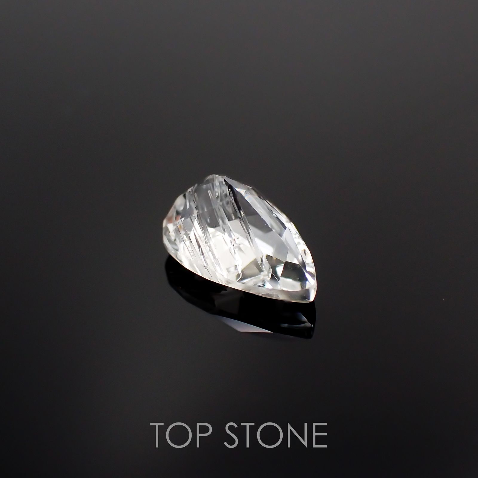 オリゴクレース(宝石名オリゴクレース)ブラジル産 0.95ct 識別済[221219450]8.5x5.2mm前後